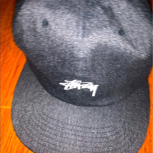 Charcoal black Stussi hat adjustable - Picture 3 of 5